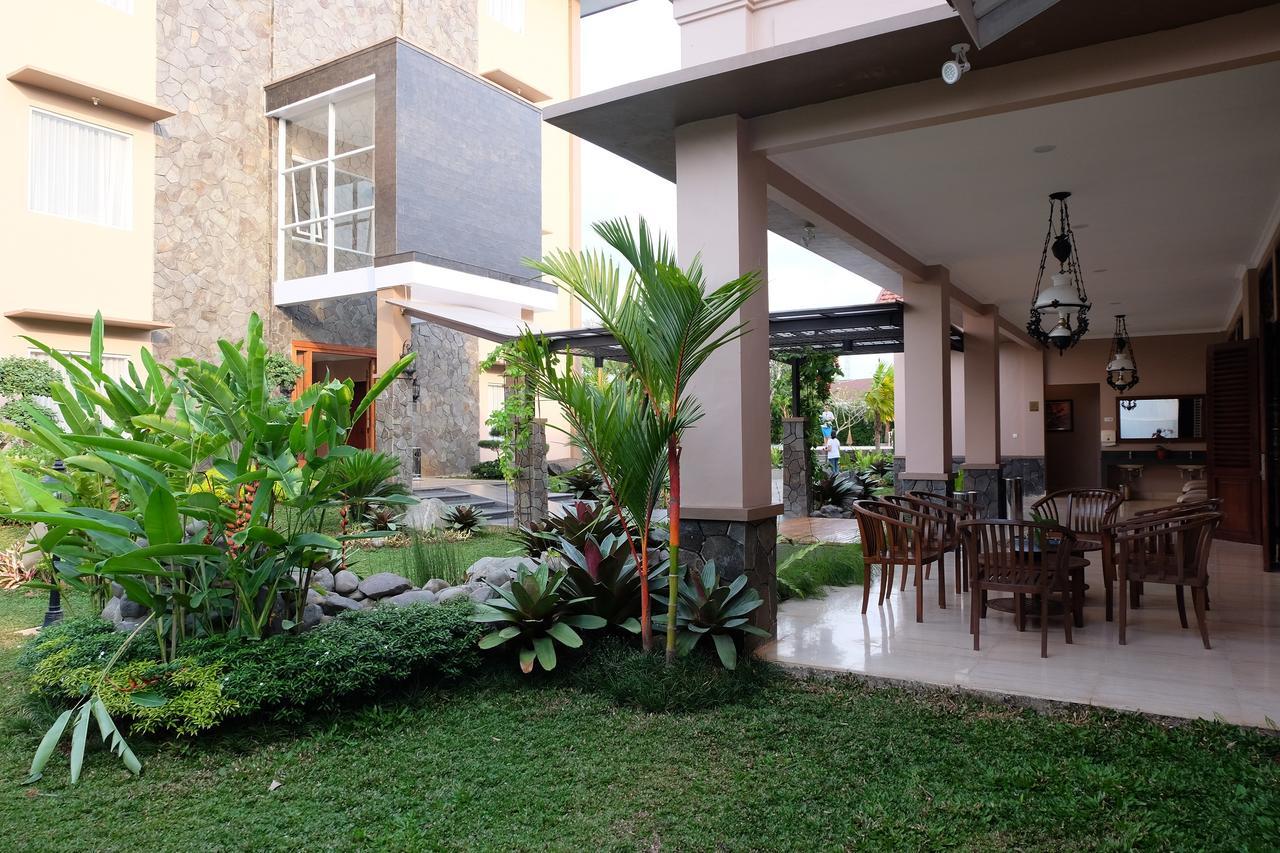 Mexolie Hotel Kebumen Eksteriør bilde